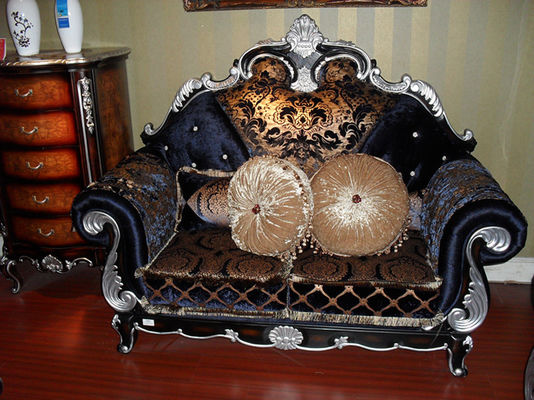 Sofa ruang tamu mewah bergaya Eropa meja kopi sofa kain ukiran kayu solid Perancis